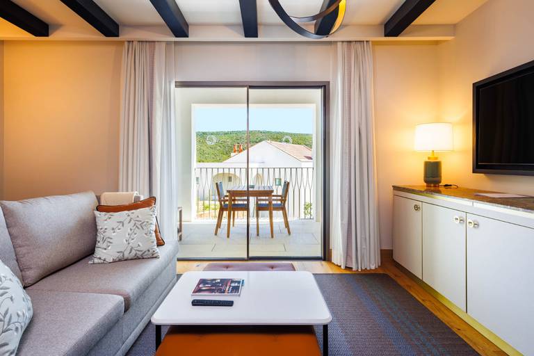 Viceroy Residences Residence 2122